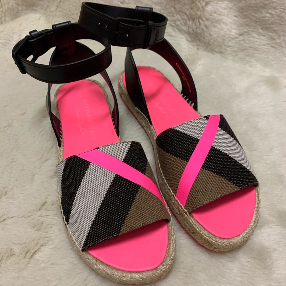 Brand new Burberry espadrille